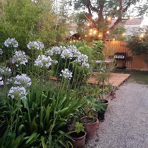https://les-roseaux.aixenprovencehotels.org