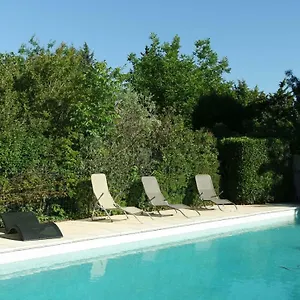 https://mas-grimaud-gite.fr-provencehotel.com